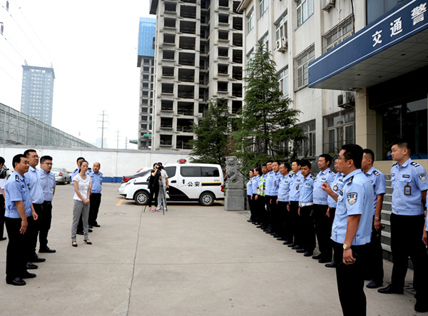 開元集團(tuán)持續(xù)幫扶洛寧瓜農(nóng)——5000斤愛心西瓜慰問(wèn)洛陽(yáng)一線交警