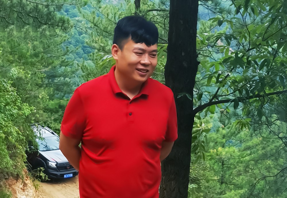 開元集團(tuán)董事長許明月蒞臨盧氏中科視察指導(dǎo)工作